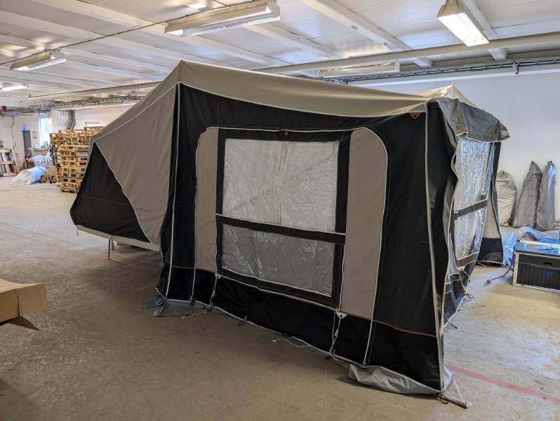 Begagnad tältvagn Camp-let Premium