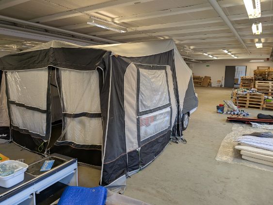 Begagnad tältvagn Camp-let Premium